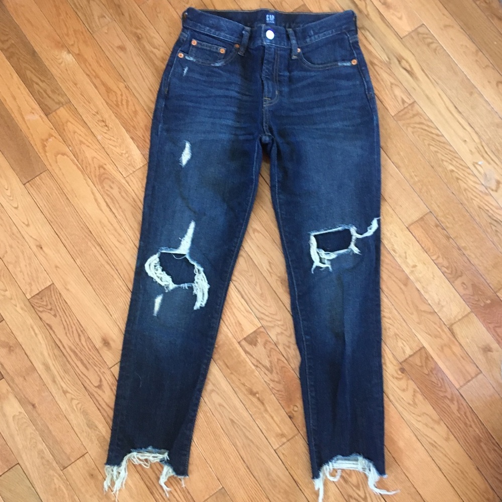 ❌ SOLD ❌ GAP Best Girlfriend Jeans